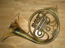 Horn - Raphael Frey / http://en.wikipedia.org